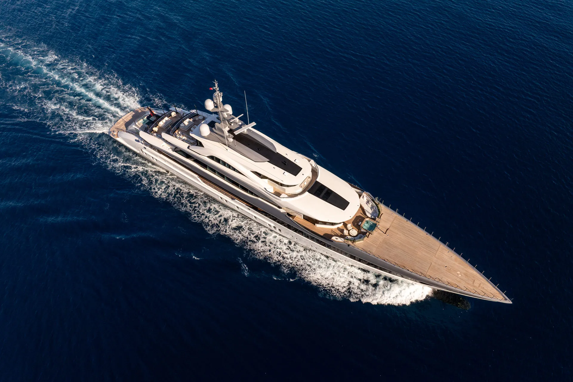 Al Reem underway